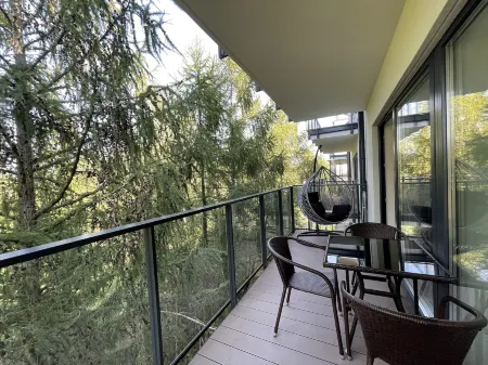 Lake Club Apartments by LoftAffair