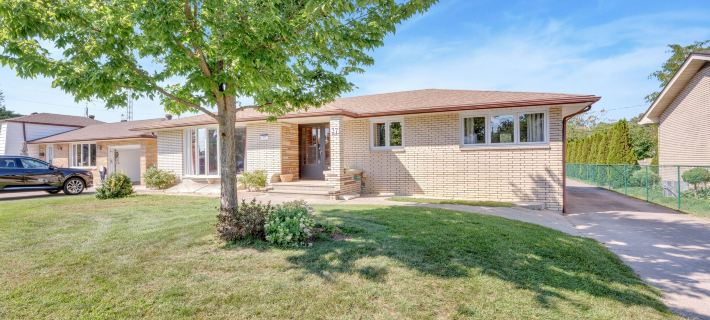Park Bungalow #4 - Seacliff Beach Suites Hotéis em Leamington