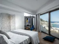 Made by the Sea Villa 2 Hotels in Mades