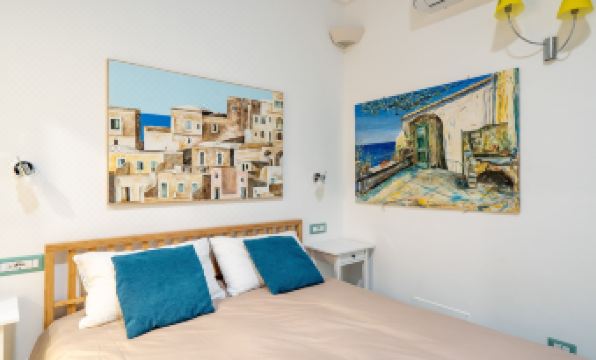 Artist House in Positano - Housity