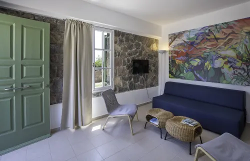 Aegina Colors - 4-Star
