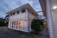 波薩達鋼琴飯店 住宿飯店