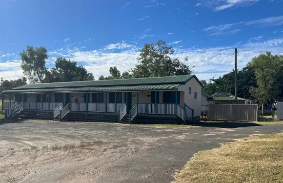 查爾維爾牧場酒店