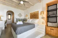 Blue Waves Suites & Apartments - to Kyma - balcony