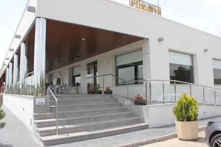 Hotel Las Canteras Отели в г. Торренуэва