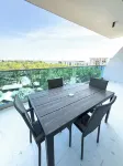 Wave 6 Apartments Hotels in Mamaia-Sat