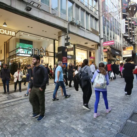 GK Ermou STR. Отели рядом с достопримечательностью «Плака»