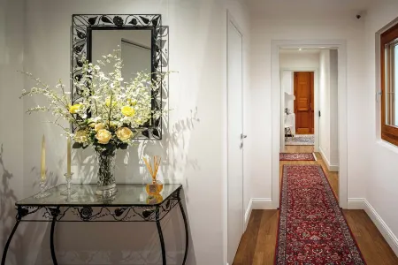 Marcus Suite Отели рядом с достопримечательностью «Cagliari International Container Terminal CICT»