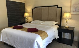Inland Oasis Motel