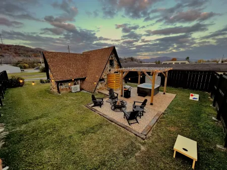 The Rock A-Frame - Modern, Private Patio, Location