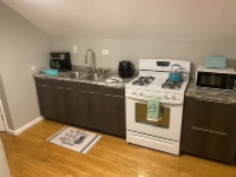 Stay near family or close to downtown, this loft in Beverly has it all!