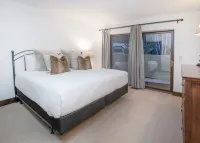 Steps to Ski Lift and Golf Course Access - Alluring Alpine Retreat