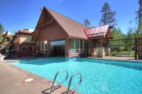 Private Hot Tub and Serene Wooded Views - Elegant Mountain Escape