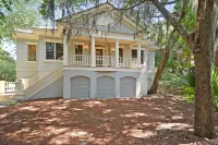 Gourmet Kitchen and Community Pool - Stylish Lowcountry Haven