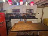 Charming 1-bedroom unit in tranquil Burien with WiFi, AC, private yard