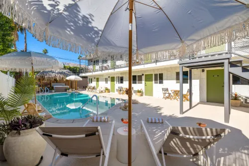Boho Retreat in Palm Springs - Villas