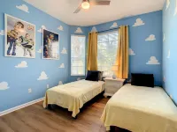 Water Park and Clubhouse Access - Spacious Family-Friendly Haven