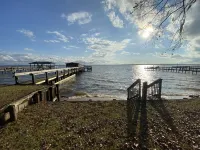 Lakefront Stay on Santee
