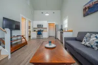 Stylish Cottage with Spacious Loft - Inviting Coastal Retreat