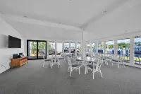 Luxurious Views and Heated Pool - Stunning Coastal Retreat