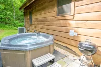 Hot Tub and Charming Park-Like Setting - Cozy Mountain Haven