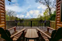 Hot Tub and Stunning Mountain Views - Charming Log Cabin Retreat