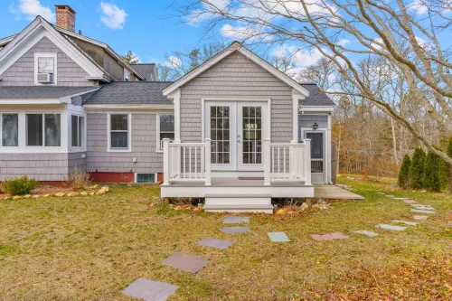 Cozy Large Home with Patio near Wequassett Resort Hotel di Chatham