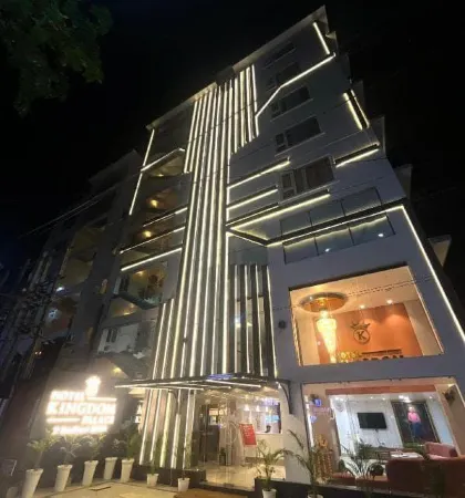 Hotel Kingdom Palace Отели в г. Джорхат