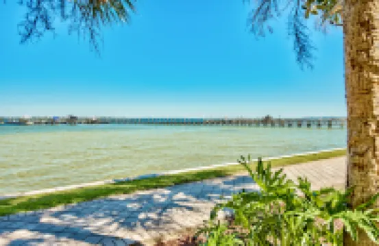 Rooftop Grill and Stunning Ocean Views - Beautiful Coastal Escape