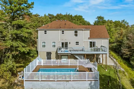 Pool and Game Room Oasis - Stunning Mountain Retreat