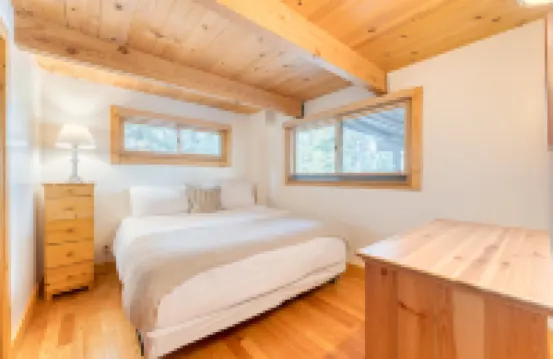 Lake Access and Scenic Deck with BBQ Grill - Exquisite Mountain Haven