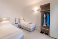 Pareus Beach Resort - balcony