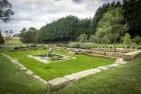 The Vale Penrose - parking
