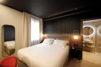 Hotel Namia by Dori