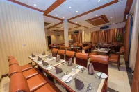 Simama Hotel - พร้อมอาหารเช้า