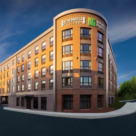 Staybridge Suites BOSTON-QUINCY by IHG Отели рядом с достопримечательностью «Пляж Нантаскет»
