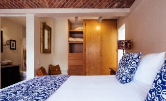 Pied à Terre at Casitas Aparicio