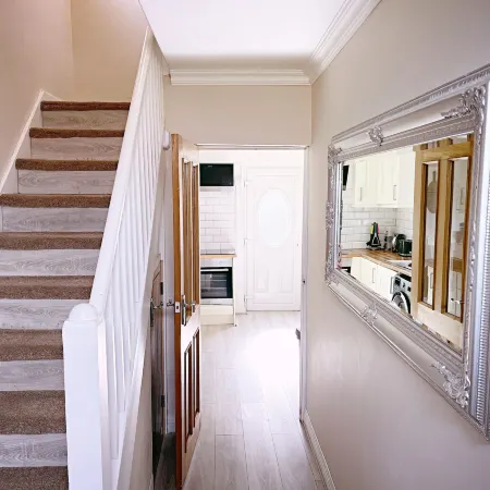 The Serene Stays Sleeps 6 with Garden
