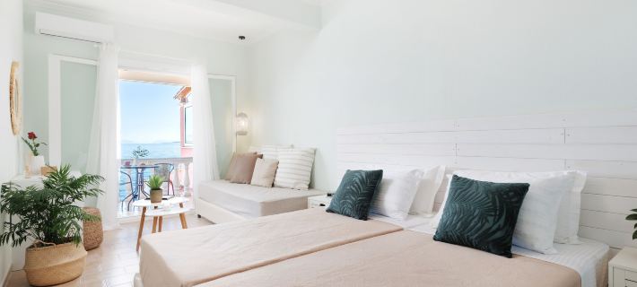 Marina Beachfront Apartment by Konnect, Ipsos Hotels in Feakes