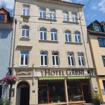 Hotel Garni " am Domplatz" Отели рядом с достопримечательностью «Церковь Святого Андрея»