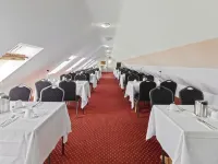 埃爾丁阿茲穆特酒店 - 早餐