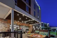 Home2 Suites by Hilton Gonzales Hotels near Big Lots