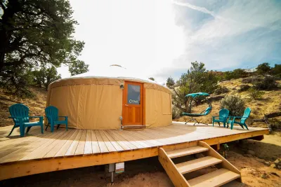 Escalante Yurts - Luxury Lodging فنادق في Escalante