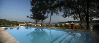 Château de Salettes - Pools