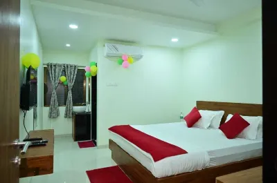 Shelke Mama's Lodging & Resorts Отели в г. Даулатабад
