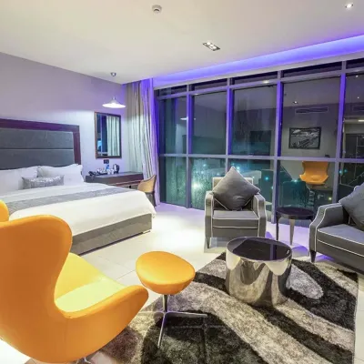 Luxury Villa Residence Hotels near Nnamdi Azikiwe International Airport Terminal