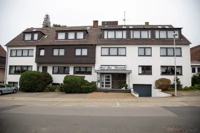 Haus Kastanienhof Hotel dekat Dicken am Damm