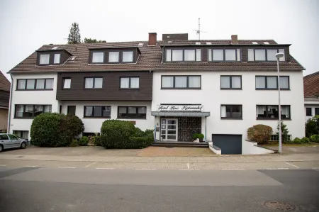 Haus Kastanienhof Отели в г. Мюльхайм-на-Руре