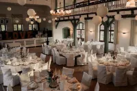 Fährhaus Kirschenland Hotels in Jork