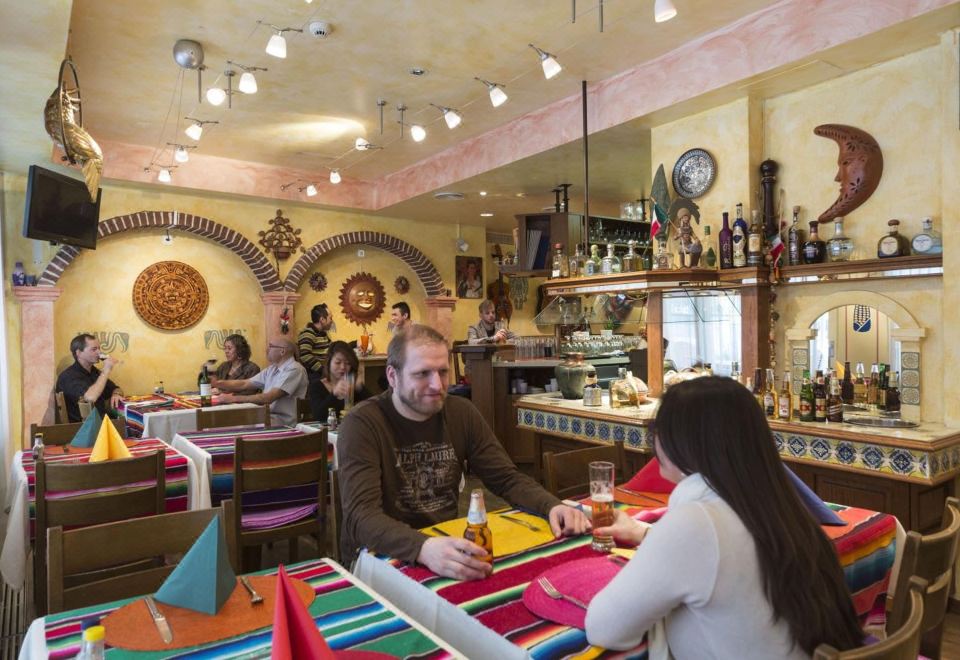 호텔 블루메 내부 레스토랑 엘 아즈테카